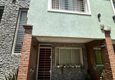  VENTA DUPLEX 3AMBIENTES CON COCHERA Y GANA NATURAL