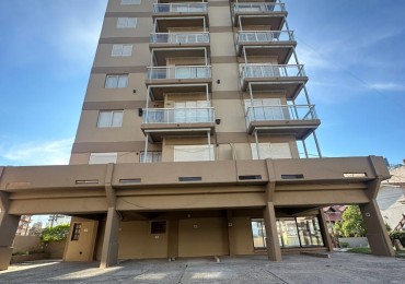 DEPARTAMENTO 2 AMBIENTES CON COCHERA  FRENTE AL MAR ZONA CENTRO